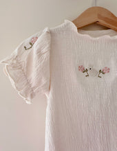 Load image into Gallery viewer, Lily Puff Sleeve Top
